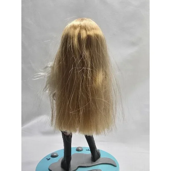 Bratz Talking Cloe Fashion Doll With Base- Base Issues- Read Description - Picture 6 of 16